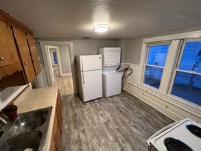 7 Mill St, Unit 7 Mill Upper in Leroy, NY - Foto de edificio - Building Photo