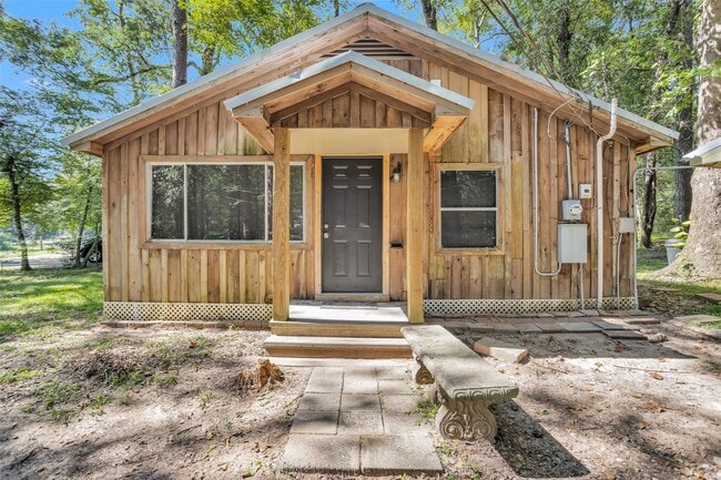 5683 Cessna Dr in Montgomery, TX - Building Photo - Building Photo
