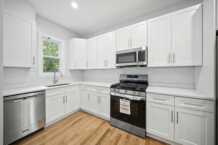 155 Wellington Hill St, Unit 2 in Boston, MA - Building Photo