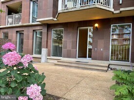 520 N St SW in Washington, DC - Building Photo