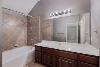 6902 Terra Rye in San Antonio, TX - Building Photo - Building Photo