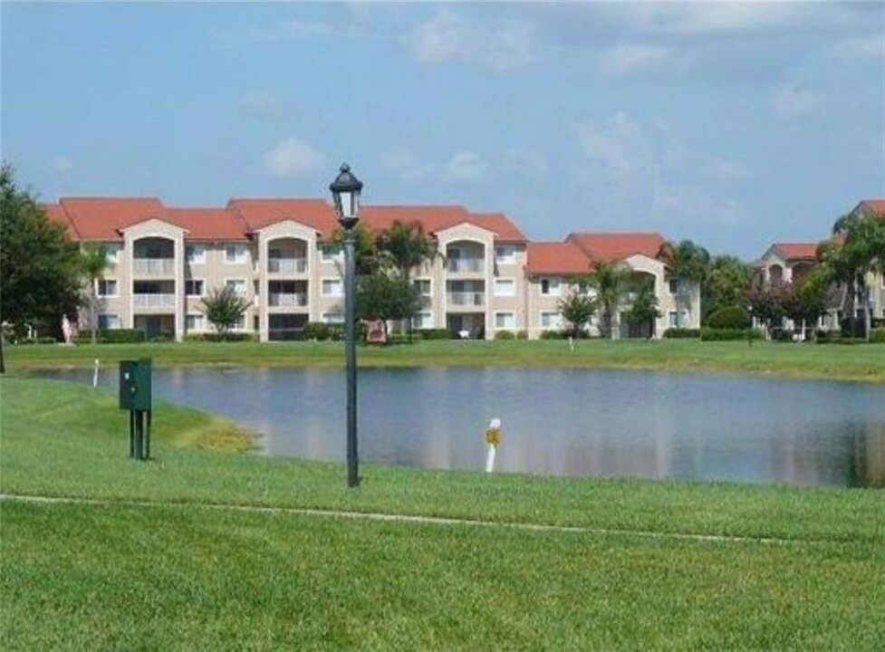 1590 S 42ND Cir in Vero Beach, FL - Building Photo