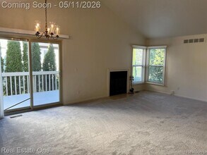 1629 Glenbrooke Ct in Rochester Hills, MI - Building Photo - Building Photo