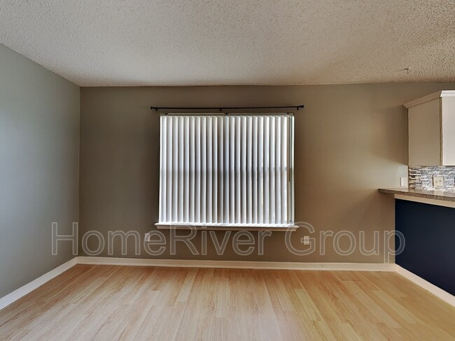 352 Apple Dr in Crestview, FL - Building Photo - Building Photo