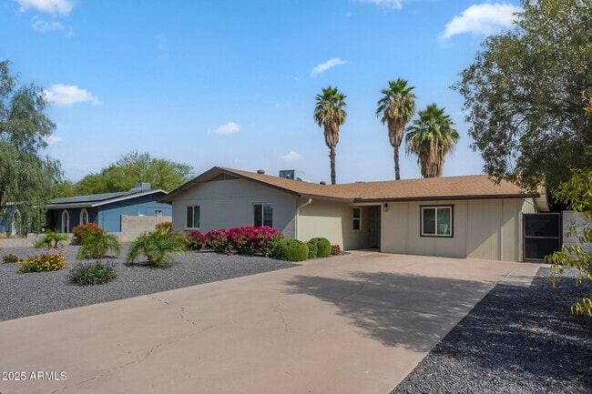 property at 4240 E Bluefield Ave