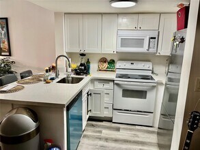 8675 NW 5th Terrace in Miami, FL - Building Photo - Building Photo