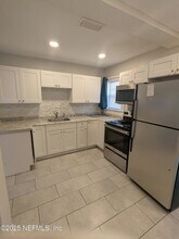 1053 Kenmore St in Jacksonville, FL - Building Photo - Building Photo