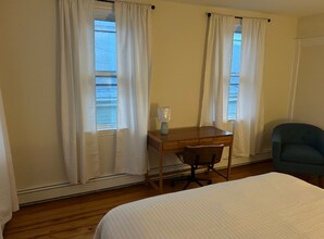 125 Spring St, Unit 2 in Cambridge, MA - Foto de edificio - Building Photo