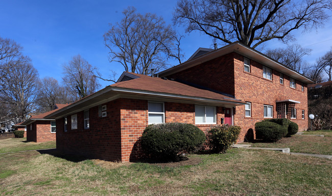 Lincoln Manor in Winston-Salem, NC - Building Photo - Building Photo