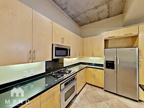 1050 Island Ave in San Diego, CA - Building Photo - Building Photo