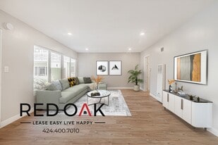 4646 Coliseum St in Los Angeles, CA - Building Photo