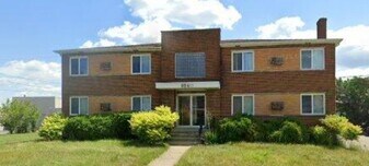 8540 Cottonwood Dr, Unit #3 in Cincinnati, OH - Building Photo