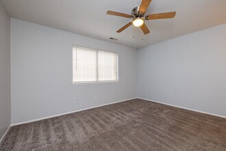 Whitehall Apartments in Topeka, KS - Building Photo - Interior Photo