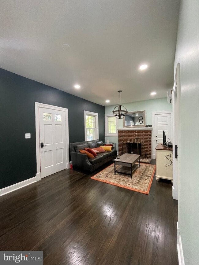 Unavailable Property at 420 Woodford St in Fredericksburg, VA Listing Removed