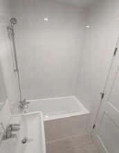 14 Myrtle Ave, Unit 1 in Cambridge, MA - Foto de edificio - Building Photo