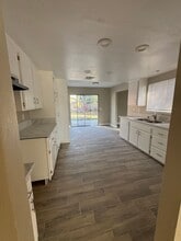 7341 Encinitas Ct in Fontana, CA - Building Photo - Building Photo