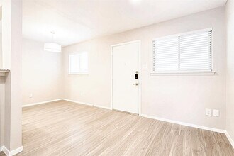 3138 Manor Rd in Austin, TX - Building Photo - Building Photo