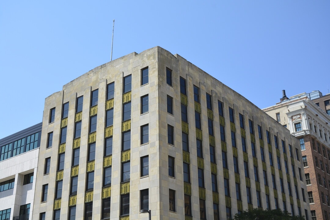 The Carrara on Farnam in Omaha, NE - Foto de edificio