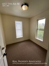4017 5th Ave NE in Seattle, WA - Building Photo - Building Photo