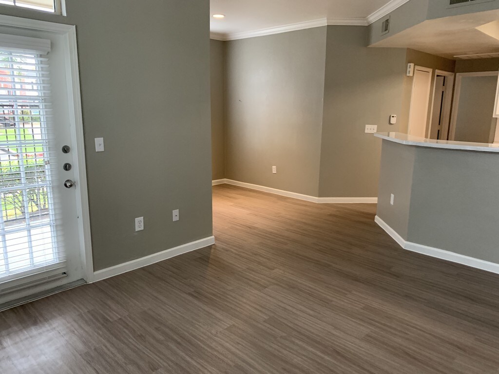 Trinity Oaks Apartment Homes Hitchcock, TX Apartments