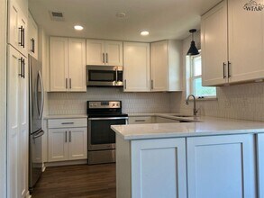 6 Anita Ln in Wichita Falls, TX - Building Photo - Building Photo