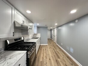 2039 W 23rd St in Chicago, IL - Building Photo - Building Photo