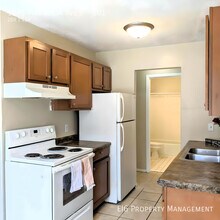 1865 Magnolia Ave E-Unit -101 in St. Paul, MN - Building Photo - Building Photo