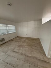 732 S J Street Lake Worth Beach, FL 33460 in Lake Worth, FL - Building Photo - Building Photo