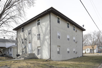 3855 Jackson St NE in Columbia Heights, MN - Building Photo - Building Photo