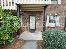 259 Olde Vineyard Ct in Winston-Salem, NC - Building Photo