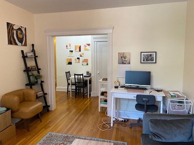17 Short St, Unit 2 in Brookline, MA - Building Photo - Building Photo
