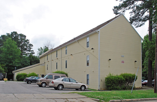 Clanton Apartments in Raleigh, NC - Building Photo - Building Photo