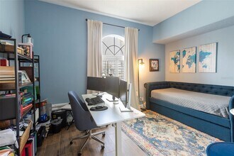 1084 Shadowmoss Cir in Lake Mary, FL - Building Photo - Building Photo