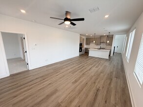 405 Bauer Lp in Liberty Hill, TX - Building Photo - Building Photo