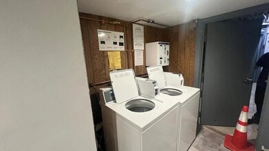 845 Beacon St, Unit 62 in Boston, MA - Building Photo - Building Photo