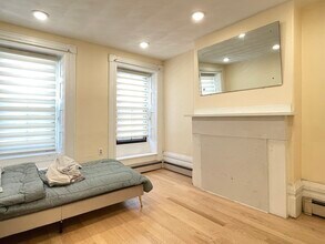 37 Oak St in Boston, MA - Building Photo - Building Photo