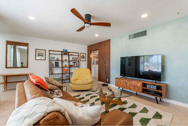 6631 E Oak St in Scottsdale, AZ - Building Photo - Building Photo