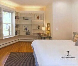 1000 Memorial Dr, Unit 2 in Cambridge, MA - Building Photo - Building Photo