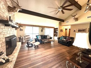 8606 Mesa Dr in Austin, TX - Building Photo - Building Photo