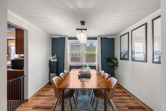 537 Vine Ln in Buffalo, NY - Building Photo - Building Photo