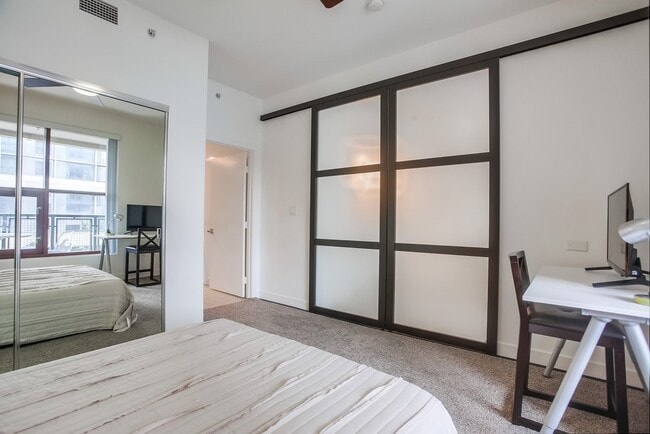 1150 J St, Unit 418 in San Diego, CA - Building Photo - Building Photo