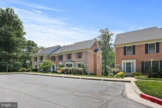 8416 Cedarcreek Ct in Ellicott City, MD - Building Photo - Building Photo