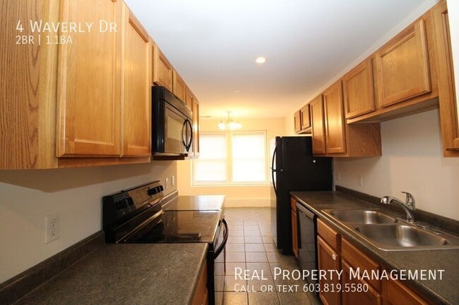 4 Waverly Dr in Dover, NH - Building Photo - Building Photo