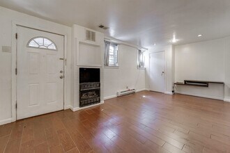 354 1st St in Jersey City, NJ - Building Photo - Building Photo