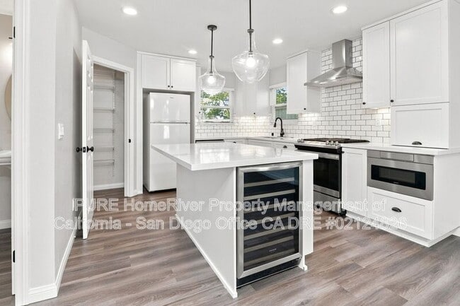 property at 2025 Ainsley Rd