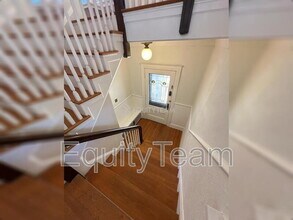 2581 Madison Rd in Cincinnati, OH - Building Photo - Building Photo