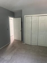 85 Riverview Pl, Unit 85D riverview place in Southbridge, MA - Foto de edificio - Building Photo