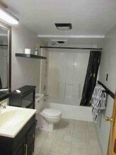 1860 Carroll Ave, Unit 1 in St. Paul, MN - Building Photo - Building Photo