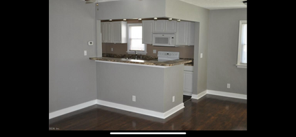 8803 Chesapeake Blvd in Norfolk, VA - Foto de edificio - Building Photo