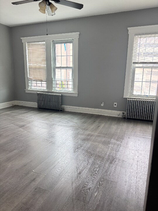 75 Atlantic St in Carteret, NJ - Building Photo